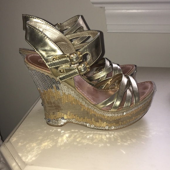 Gold and silver sequin platform heels - Picture 1 of 4